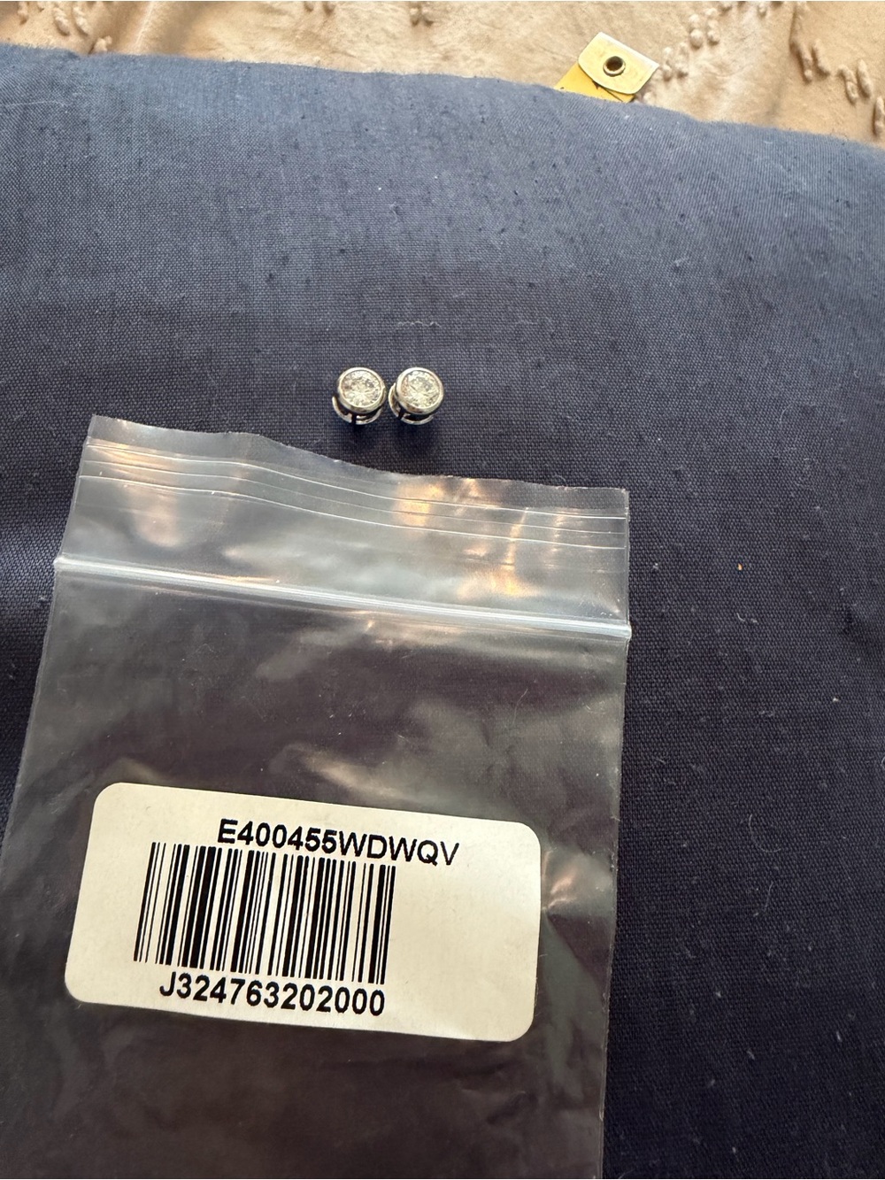 Diamonique pierced earrings - Picture 2 of 2